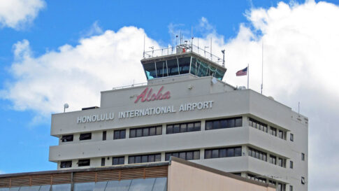 ハワイ　ホノルル　空港